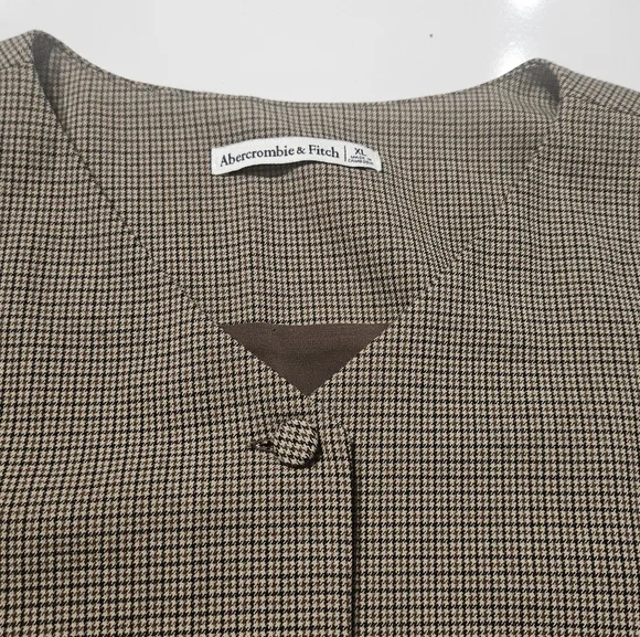 Abercrombie & Fitch Houndstooth Vest in Brown and Black - Picture 3 of 16
